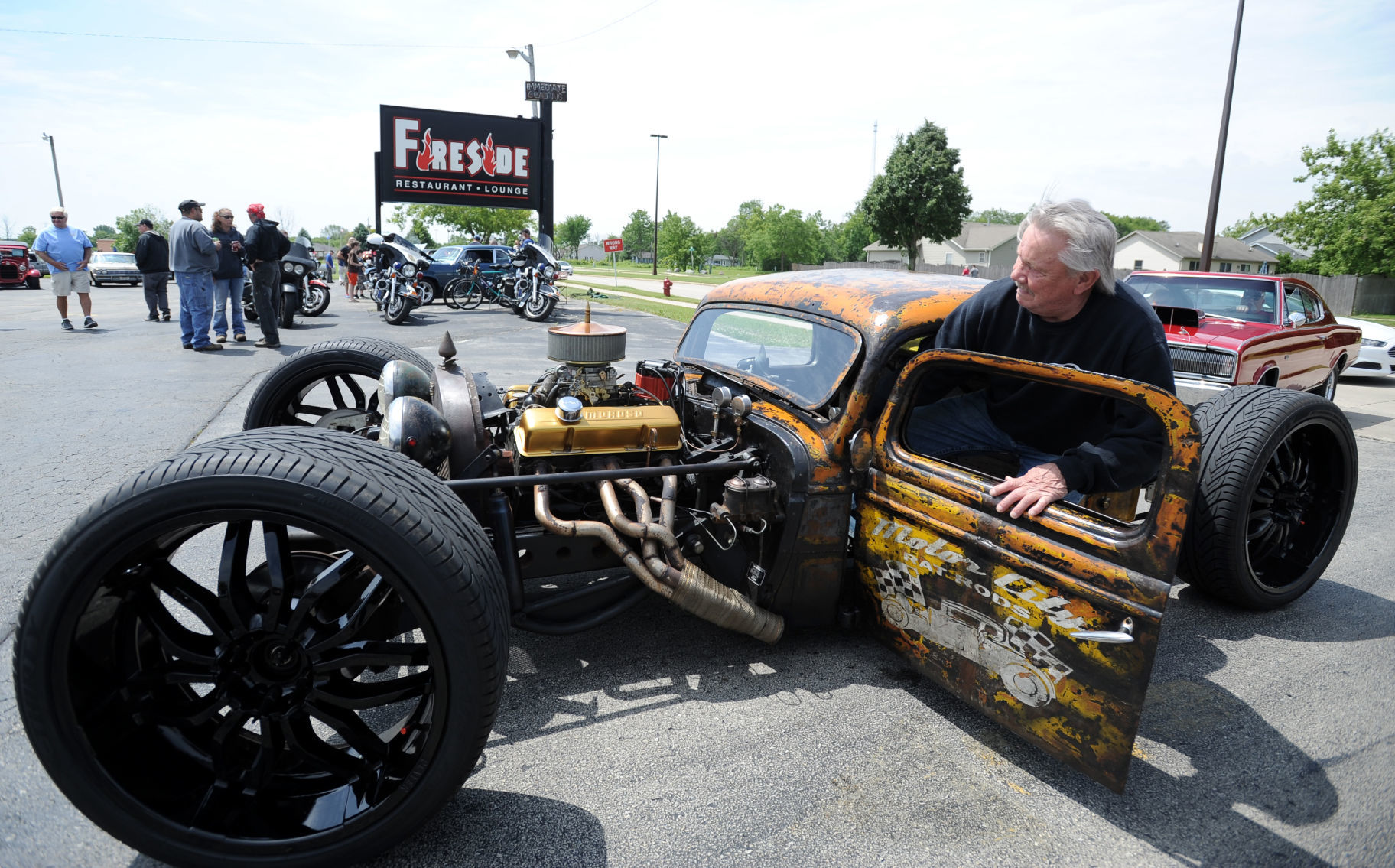 CAR SHOW - FIRESIDE